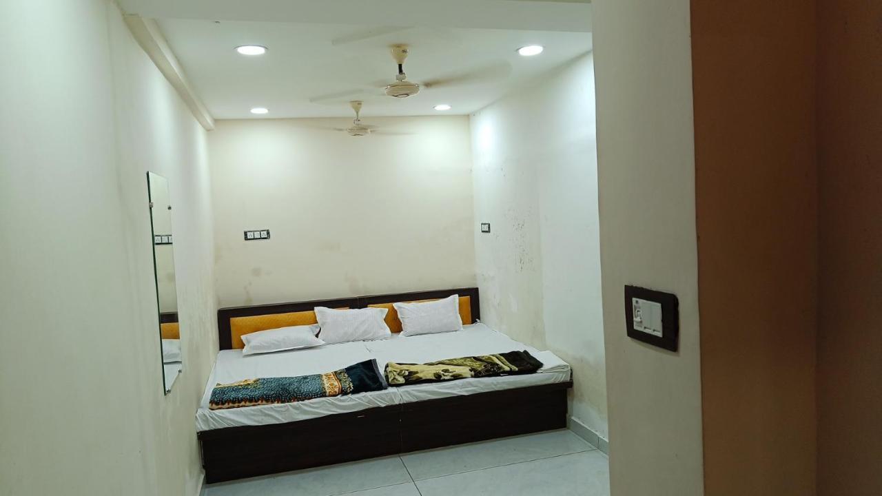 Hotel Shipra Inn Ujjain Buitenkant foto