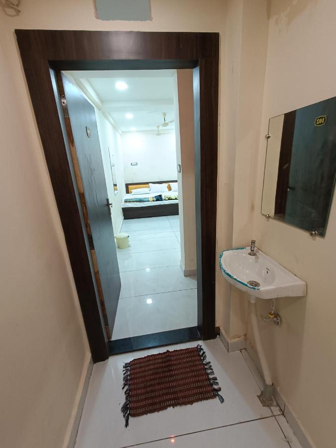 Hotel Shipra Inn Ujjain Buitenkant foto